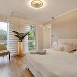 Ferienhaus Luxurious Family House Tornesch