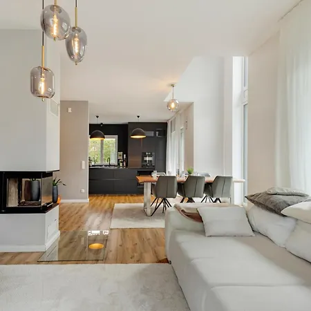 Luxurious Family House *