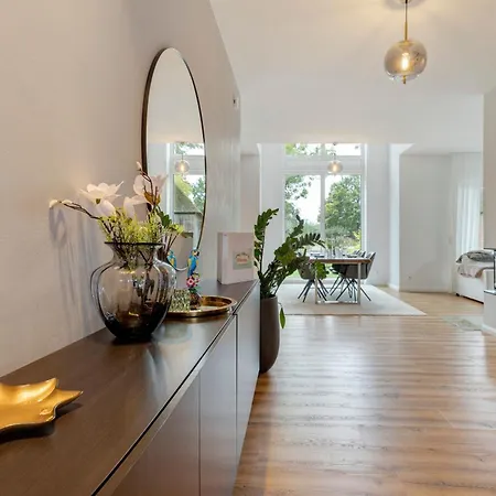 Dom wakacyjny Luxurious Family House Tornesch