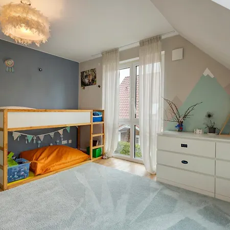 Dom wakacyjny Luxurious Family House