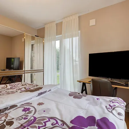 Dom wakacyjny Luxurious Family House *