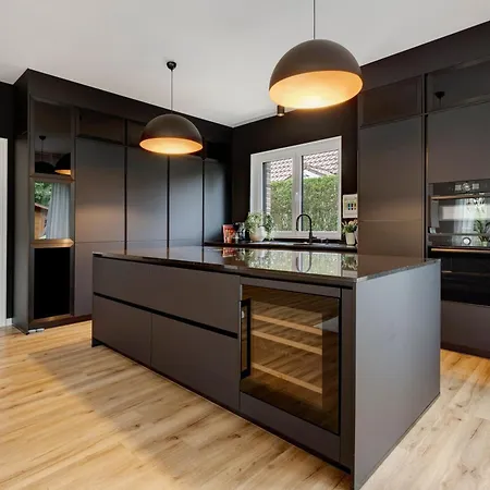 Luxurious Family House Dom wakacyjny Tornesch